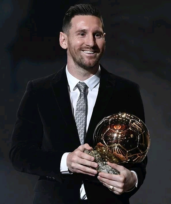 转会传闻：切尔西准备1.5亿欧元的报价；巴塞罗那对马库斯·拉什福德做出决定