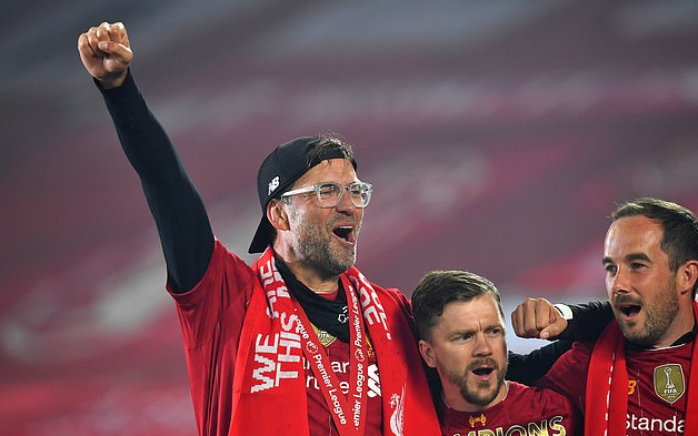 东契奇盛赞詹姆斯高效表现：凭一己之力实现逆转