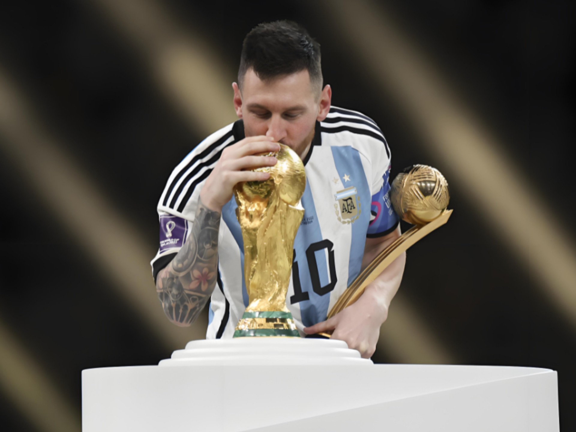 在FPS这条卷王的赛道上，腾讯还能给出新解法