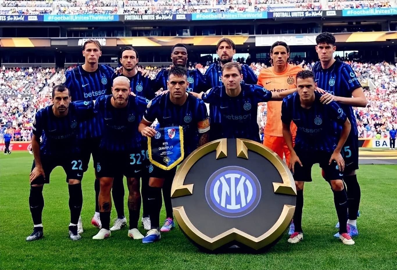 杜兰特全明星得票引发热议！戴绿色帽率队三连客，最快明日超越张伯伦