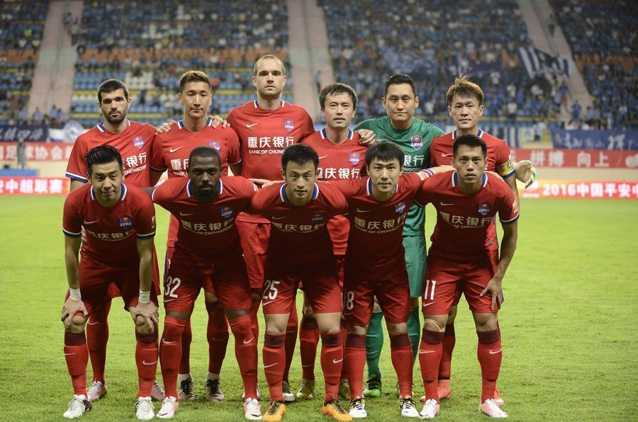 意外！斯卢茨基坚持与外援续约